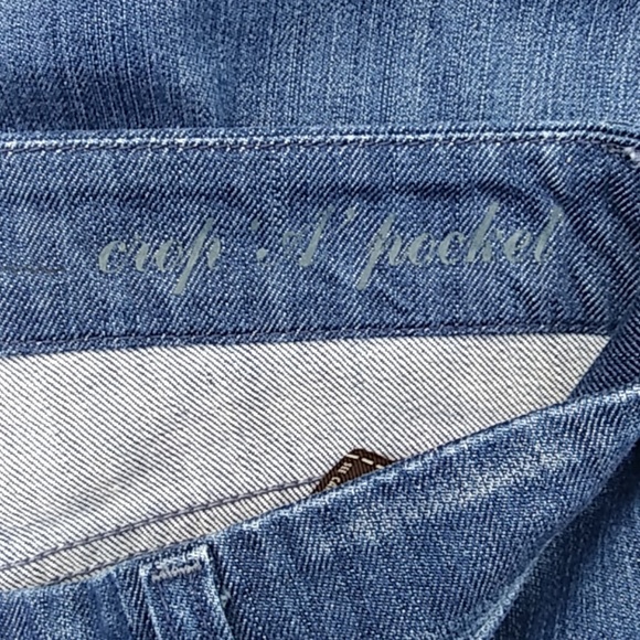 7 for All Mankind Cropped A pocket capri - Picture 4 of 7